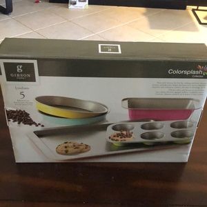 Gibson Colorsplash Bakeware set - NIB